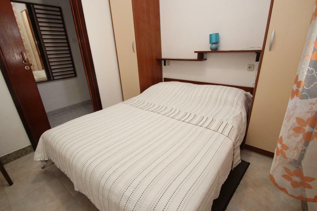 Apartment Sasa Bozac Πόρετς Εξωτερικό φωτογραφία