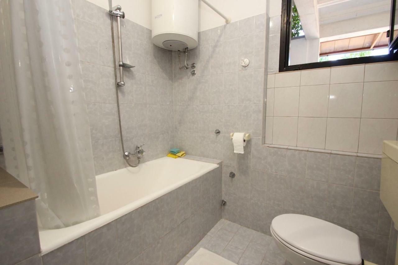 Apartment Sasa Bozac Πόρετς Εξωτερικό φωτογραφία