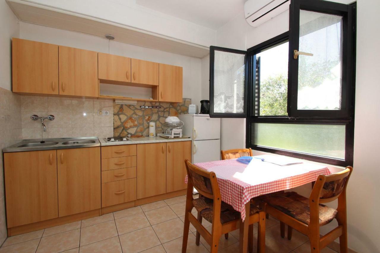 Apartment Sasa Bozac Πόρετς Εξωτερικό φωτογραφία